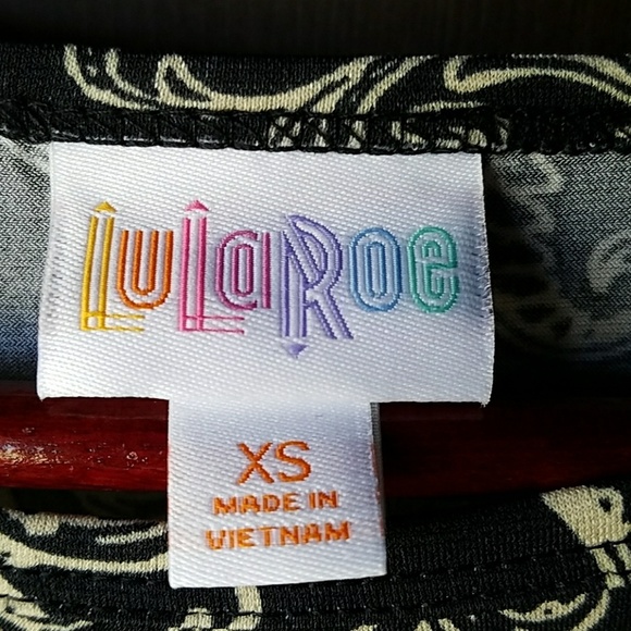 Lularoe Irma NWT XS Black Cream Scroll - Picture 3 of 6